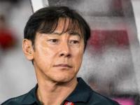 半岛体育官网-包含申台龙回应执教国足：中国足协没邀请我但我有信心带好的词条