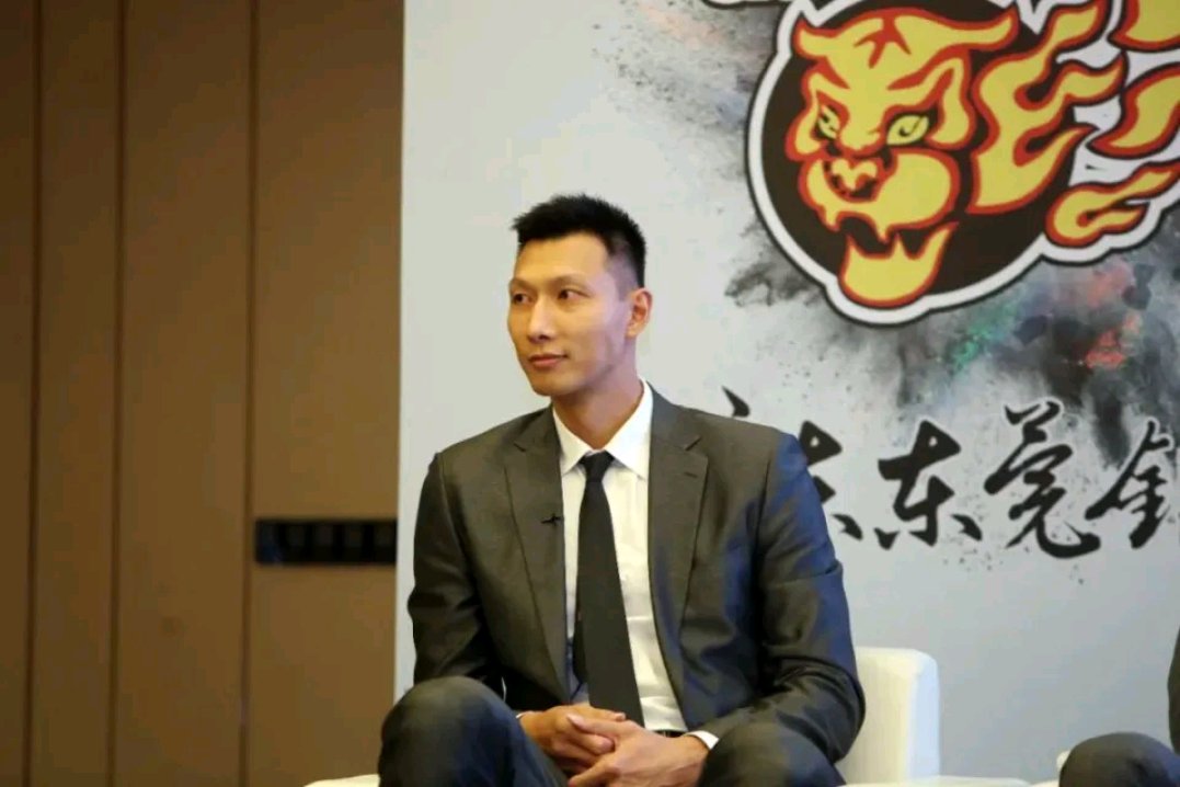 央视取消易建联专访播放，名嘴杨毅点评！谁给定性有罪？别想太多